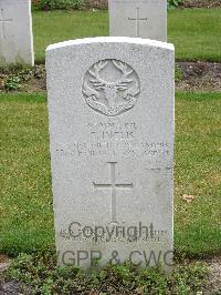 Reichswald Forest War Cemetery - Inglis, George