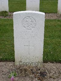 Reichswald Forest War Cemetery - Johnston, Thomas Verdun