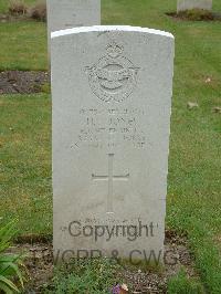 Reichswald Forest War Cemetery - Jones, Halwood Thomas