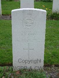 Reichswald Forest War Cemetery - Jones, Reginald Victor