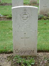 Reichswald Forest War Cemetery - Jones, Robert William