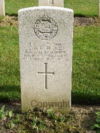 Reichswald Forest War Cemetery - Justice, John William Richard