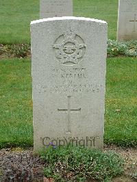 Reichswald Forest War Cemetery - Kerluk, William