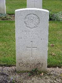 Reichswald Forest War Cemetery - Kerr, Duncan Robert