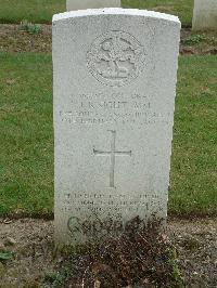 Reichswald Forest War Cemetery - Knight, John