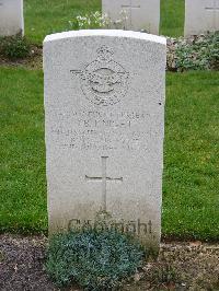 Reichswald Forest War Cemetery - Knight, John Bernard