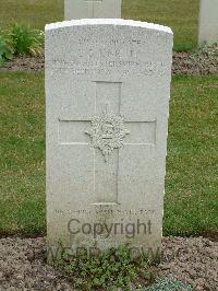 Reichswald Forest War Cemetery - Knight, Lawrence Charles