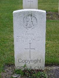 Reichswald Forest War Cemetery - Knights, Frederick