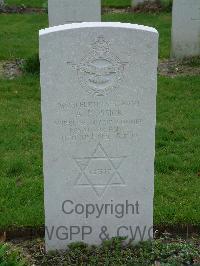 Reichswald Forest War Cemetery - Kossick, Arnold