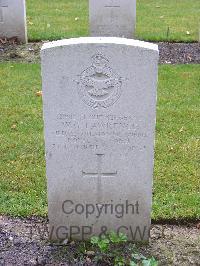 Reichswald Forest War Cemetery - Lawrence, William George