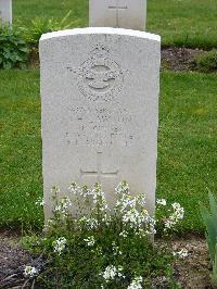 Reichswald Forest War Cemetery - Lawton, Thomas Henry