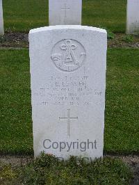 Reichswald Forest War Cemetery - Leaver, Leonard Edward