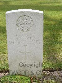 Reichswald Forest War Cemetery - Leaver, Percival George