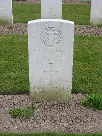 Reichswald Forest War Cemetery - Lee, Derek