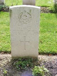 Reichswald Forest War Cemetery - Lindsay, James