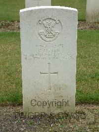 Reichswald Forest War Cemetery - Litten, Charles