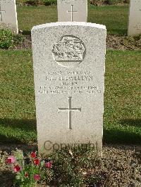 Reichswald Forest War Cemetery - Llewellyn, Russell Lowell