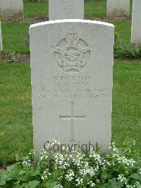 Reichswald Forest War Cemetery - Long, William Henry