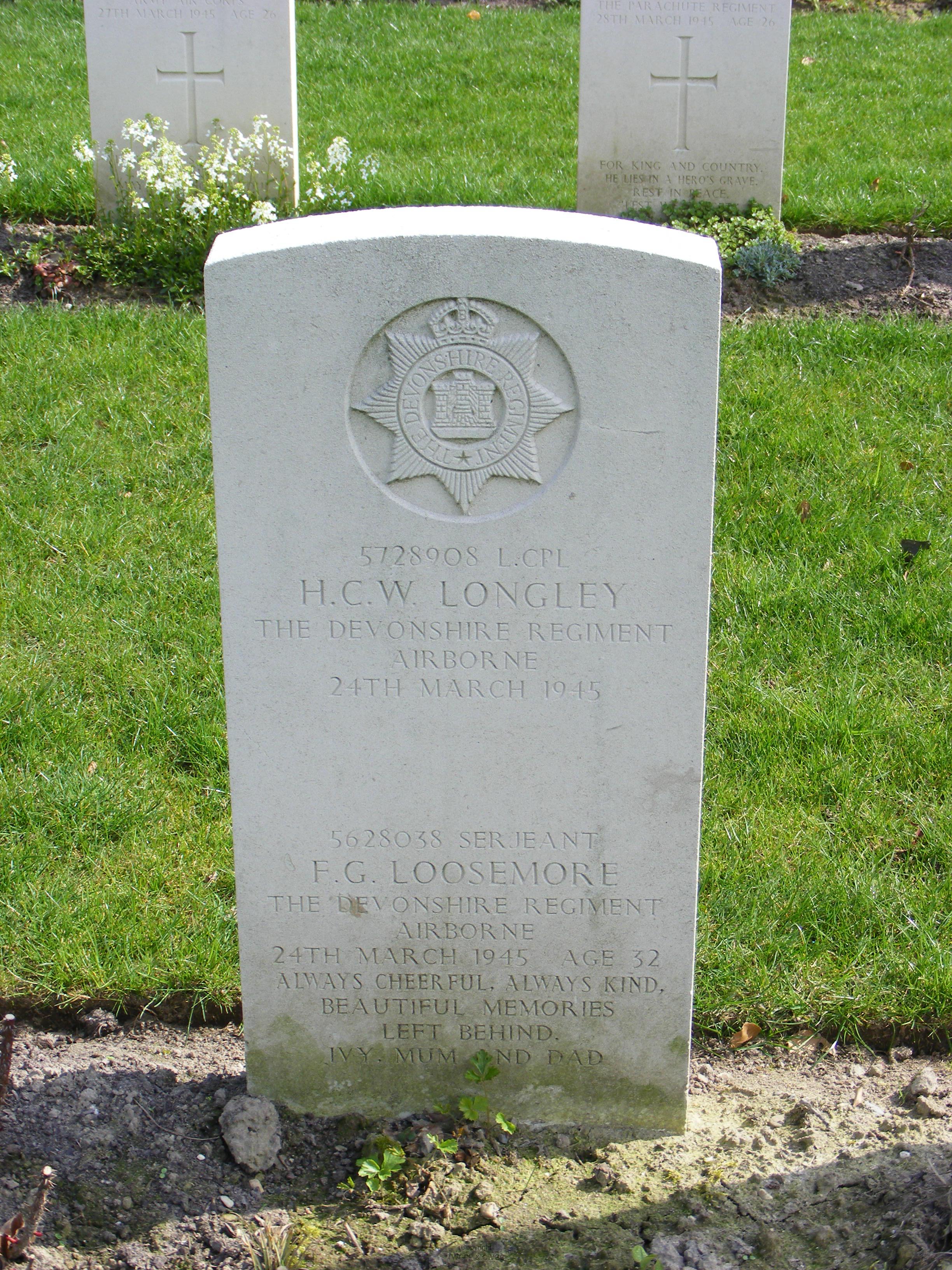 Reichswald Forest War Cemetery - Loosemore, Frederick George