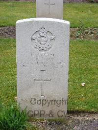 Reichswald Forest War Cemetery - Lord, Peter Redgrave