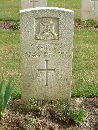 Reichswald Forest War Cemetery - Lynch, William Edward