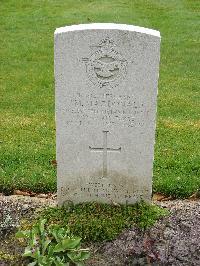 Reichswald Forest War Cemetery - MacDonald, Joseph Mannix