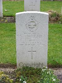 Reichswald Forest War Cemetery - MacInnes, John Thomson