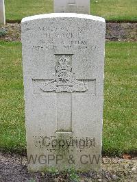 Reichswald Forest War Cemetery - MacKie, Hugh