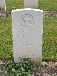 Reichswald Forest War Cemetery - MacKinnon, Charles