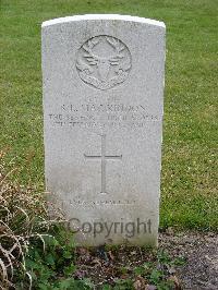 Reichswald Forest War Cemetery - MacKinnon, Robert Lloyd