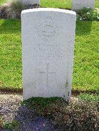 Reichswald Forest War Cemetery - MacLean, Donald