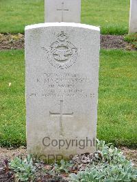 Reichswald Forest War Cemetery - MacPherson, Robert