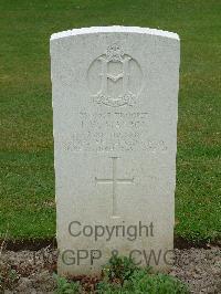 Reichswald Forest War Cemetery - Malbon, Leonard William