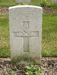 Reichswald Forest War Cemetery - Malcolm, George