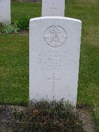 Reichswald Forest War Cemetery - Mance, Ronald Walter William