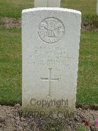 Reichswald Forest War Cemetery - Mansell, Thomas