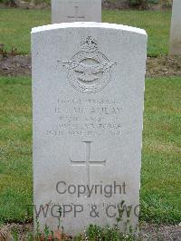 Reichswald Forest War Cemetery - McAulay, Robert James