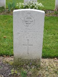 Reichswald Forest War Cemetery - McCarthy, Eric Joseph Frank