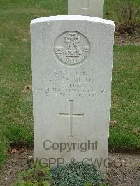 Reichswald Forest War Cemetery - McCarthy, Lawrence