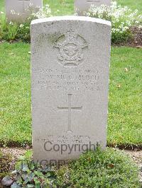 Reichswald Forest War Cemetery - McCulloch, Douglas William