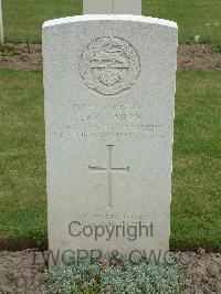 Reichswald Forest War Cemetery - McLaren, James McIntosh