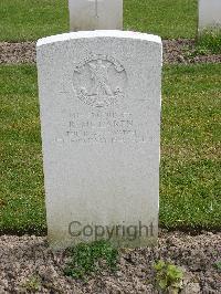 Reichswald Forest War Cemetery - McLaren, Robert