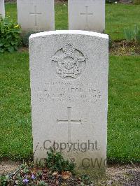 Reichswald Forest War Cemetery - McLeod, Lewis Arthur John