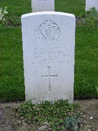 Reichswald Forest War Cemetery - McMillan, Malcolm