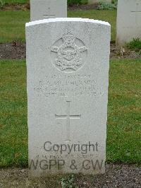 Reichswald Forest War Cemetery - McPherson, Ray Douglas