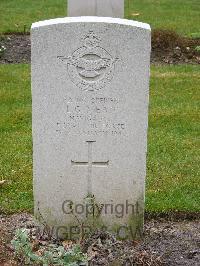 Reichswald Forest War Cemetery - Mead, Lawrence George