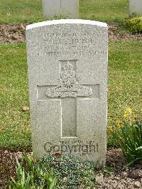 Reichswald Forest War Cemetery - Melhuish, Thomas Henry