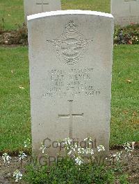 Reichswald Forest War Cemetery - Meyer, Claude Jean Philippe