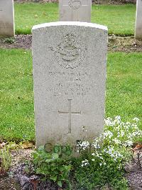 Reichswald Forest War Cemetery - Miles, Leonard