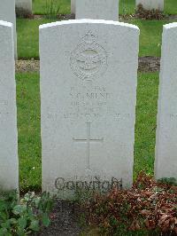 Reichswald Forest War Cemetery - Milne, Andrew Gordon